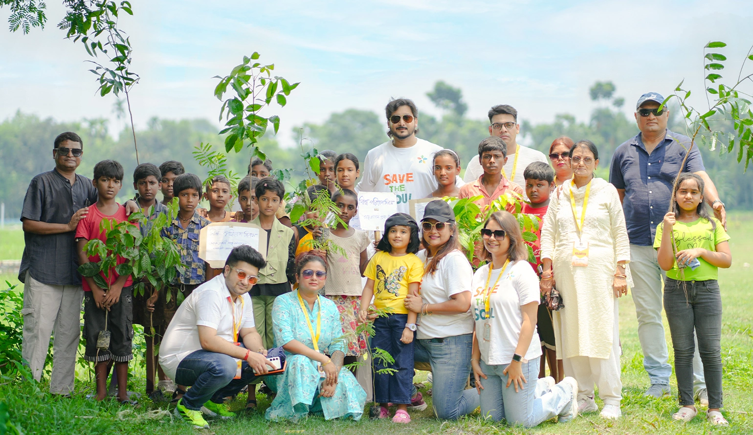 Students volunteering with Nabatara Foundation in Kolkata helping underprivileged children