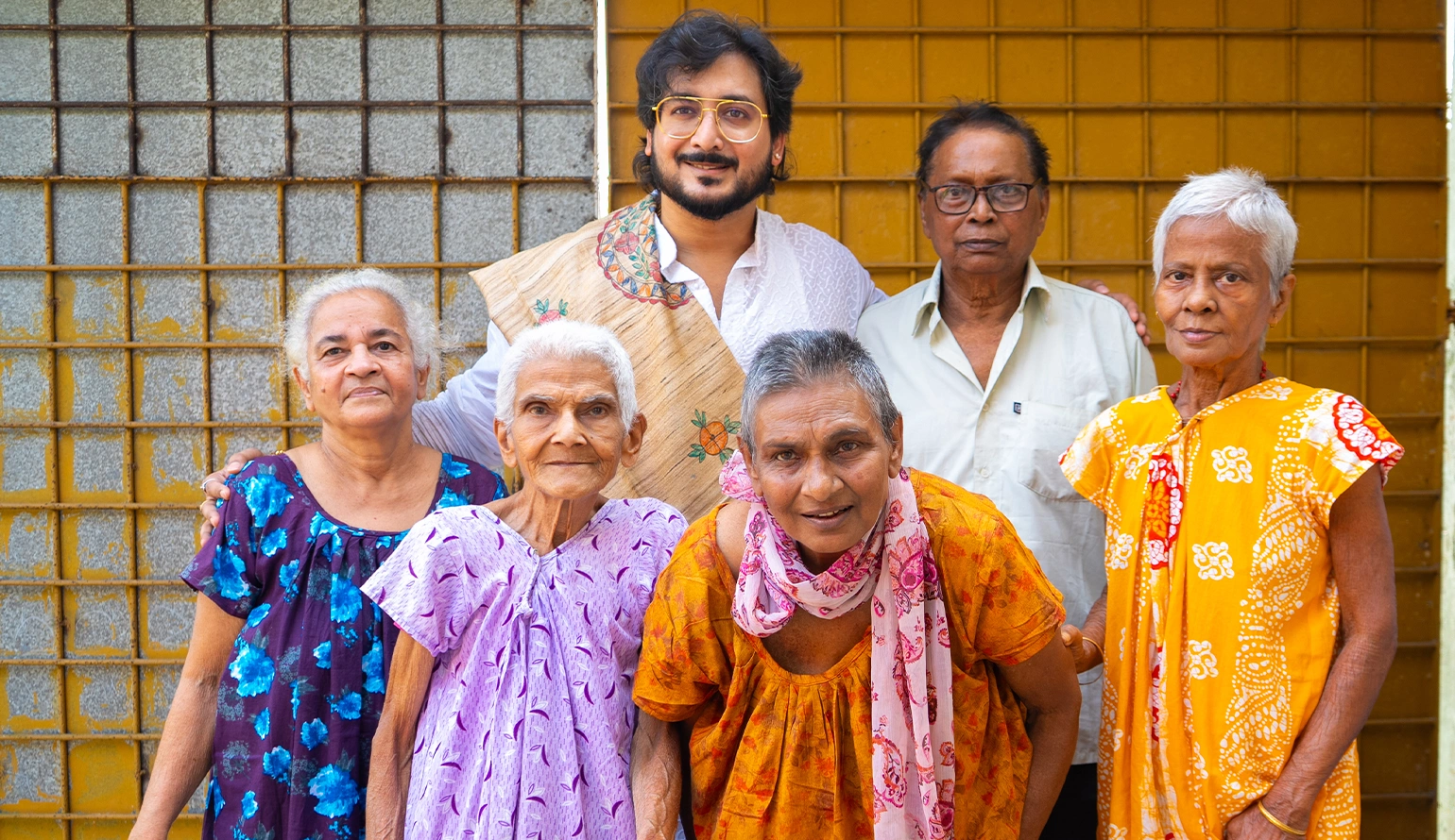 Volunteers supporting elderly citizens in India through Nabatara Foundation social welfare programs